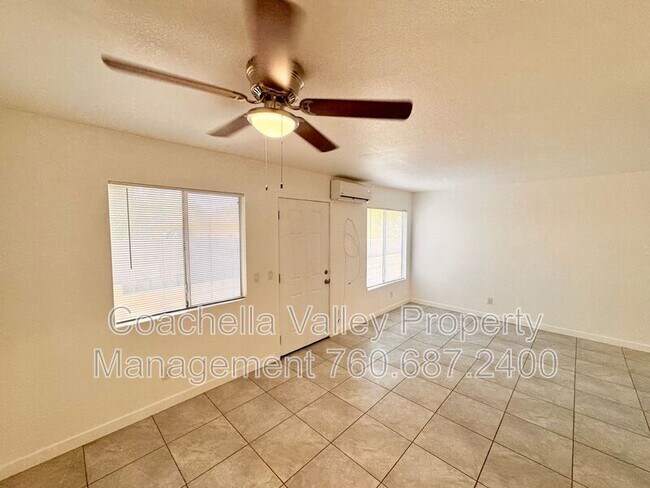 Foto del edificio - 12800 Quinta Way
