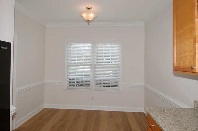 Building Photo - 133 Old Grove Ln