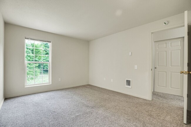 Building Photo - Parkgrove Apartments