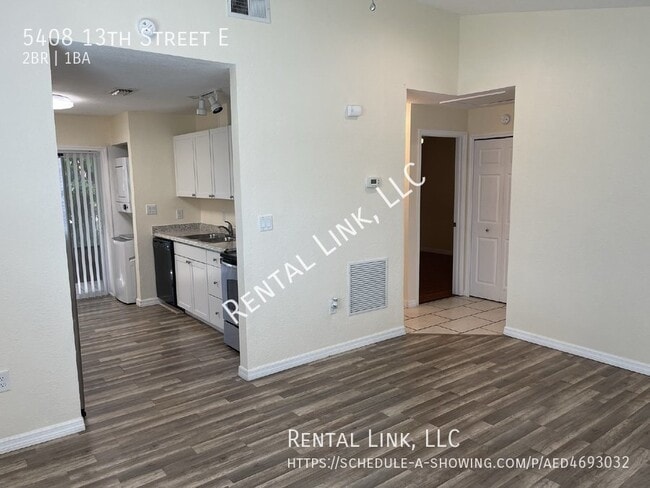 Building Photo - Bradenton Condo For Rent