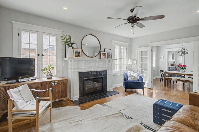 Photo - 449 Lafayette St House