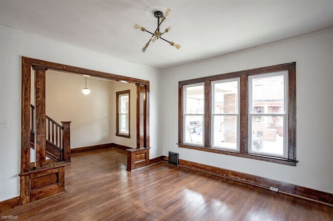 Foto del edificio - 3 br, 1 bath Townhome - 3629 Howard St
