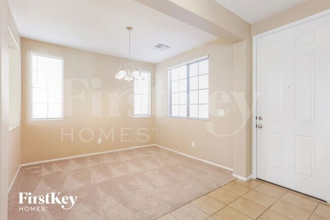 Building Photo - 5534 Golden Palms Ct