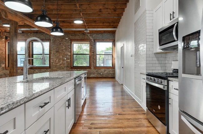 Building Photo - 2015 W Race Ave