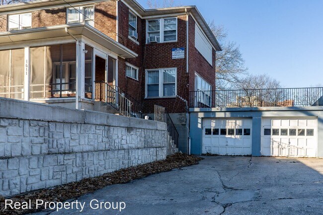 Building Photo - 8 br, 4 bath House - 1611 University Ave.