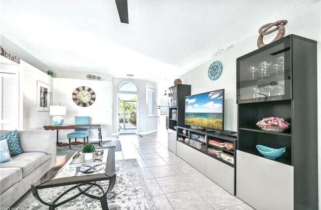 Foto del edificio - 912 Briarwood Blvd