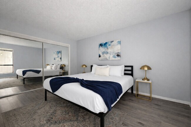 Foto del edificio - 505 N Rock Rd
