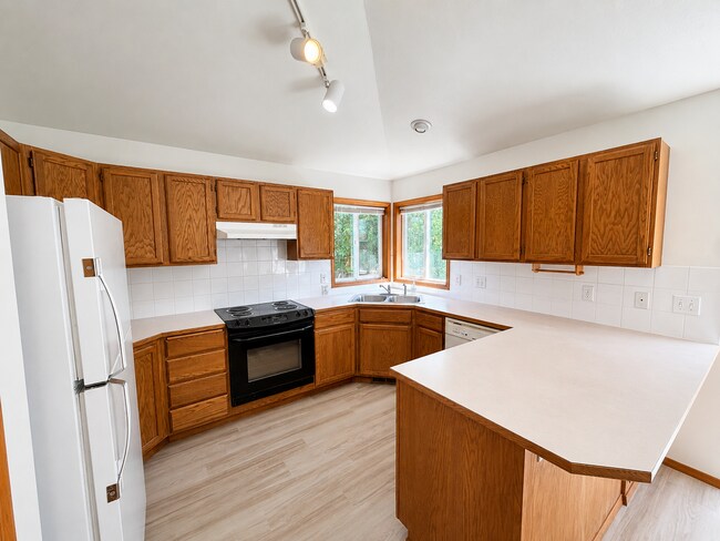 Foto del edificio - 8814 N Farmdale St