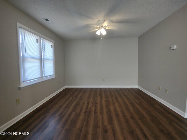 Foto del edificio - 13 Portwest Townhouses Dr