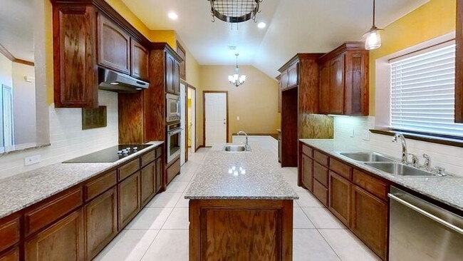 Photo - Rock Creek beauty House