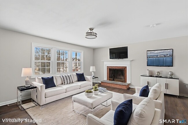 Foto del edificio - 26 Hiawatha Ln