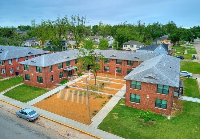Foto del edificio - Live/work One Bedroom with Study in Plaza ...