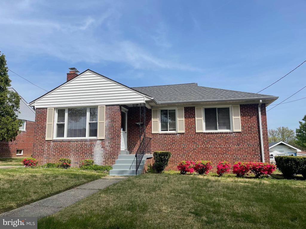 Primary Photo - 12505 Feldon St