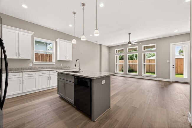 Foto del edificio - 3514 Runnels St