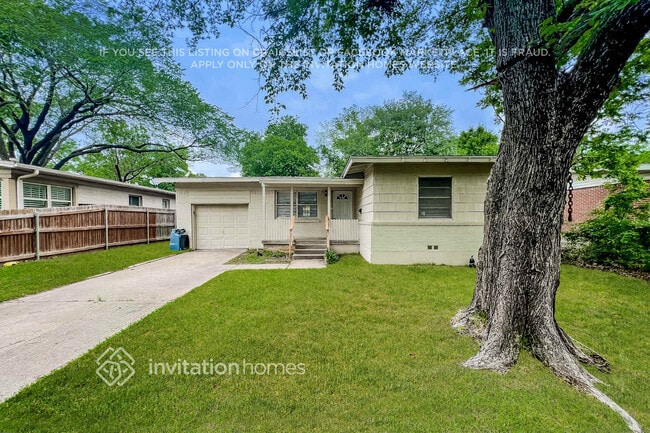 Building Photo - 1501 Juanita Dr