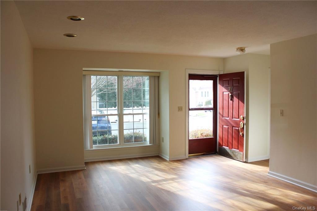 Primary Photo - 77 Winchester Ave