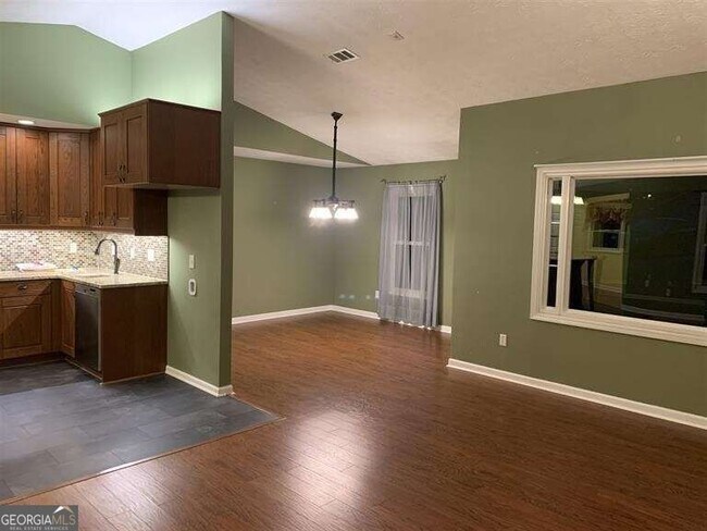 Foto del edificio - 146 Sweetgum Rd