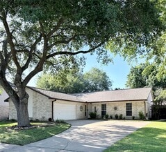 Building Photo - 6610 La Puente Dr