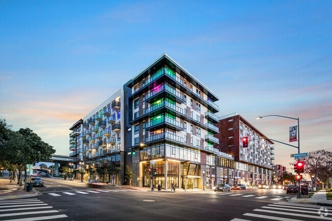Downtown San Diego Apartments for Rent with High Ceilings - San Diego ...