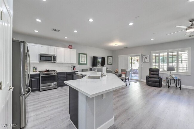 Foto del edificio - 2538 Venus Star St