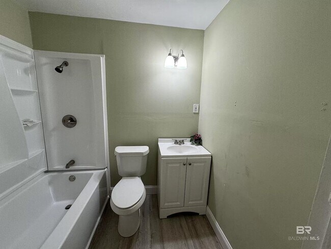 Foto del edificio - Charming 3 Bedroom 2 Bath in Berkshire Hills