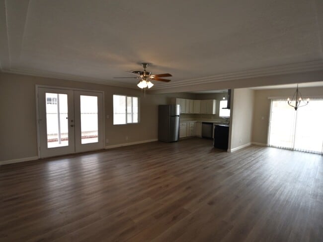 Building Photo - 2112 Jeanne Drive