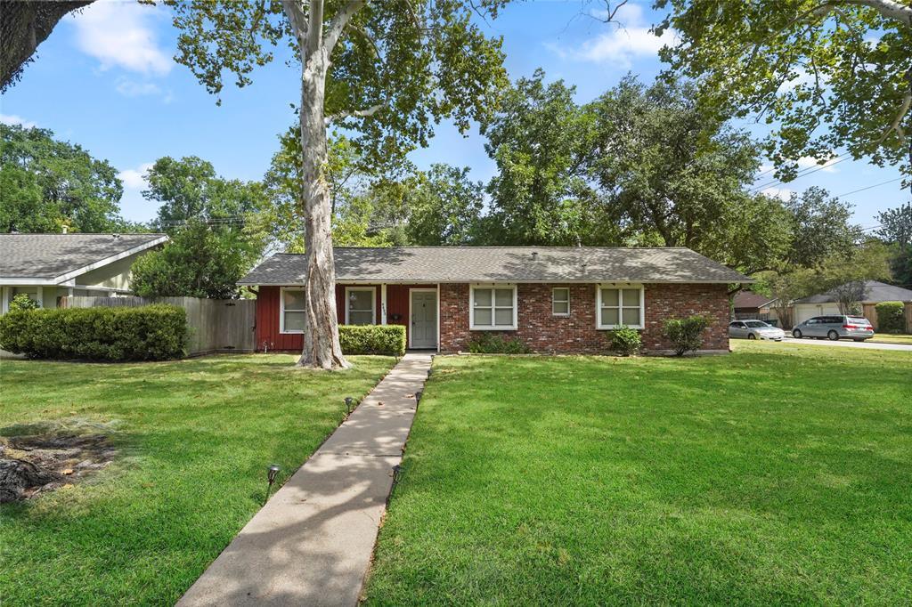 Primary Photo - 9802 Cedardale Dr