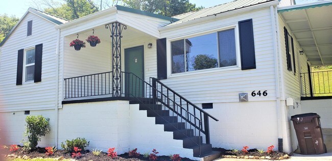 Foto del edificio - 646 Robertsville Rd