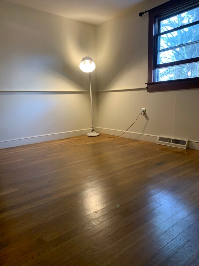 Foto del edificio - 4 Bound Brook Ln