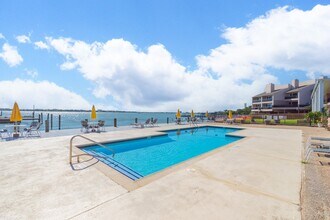 Building Photo - 3535 E NASA Pkwy