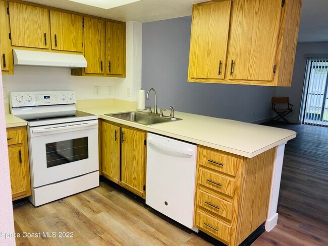 Foto del edificio - 1604 University Ln