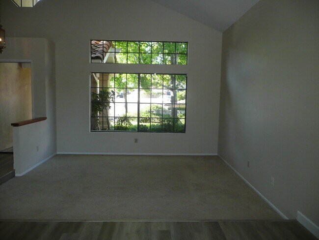 Building Photo - 12825 Gambusa Way