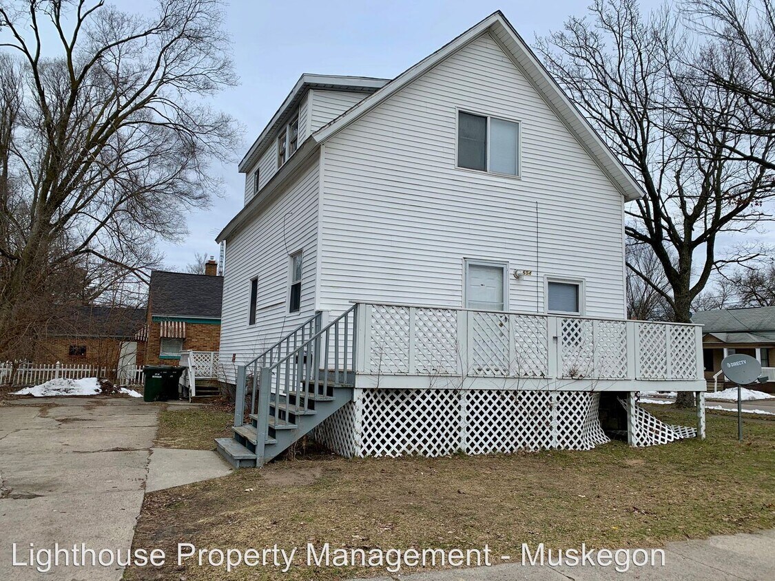 Foto principal - 654 E Isabella Ave