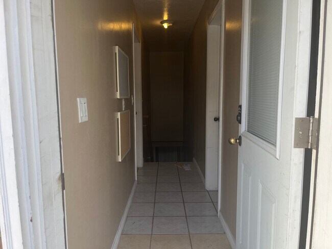 Private entrance - 12332 S Margaret Rose Dr
