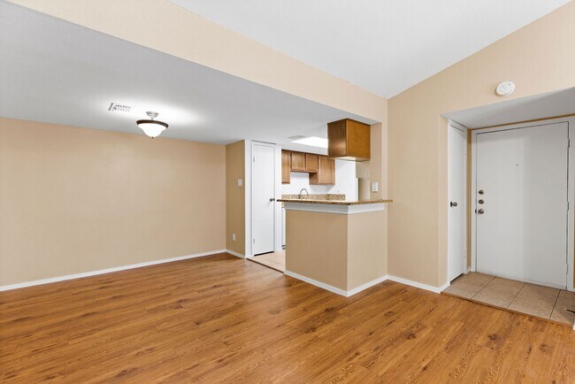 Building Photo - 14777 Wunderlich Dr