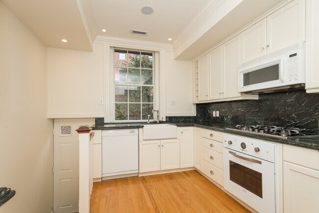 Foto del edificio - 64 Mt Vernon St