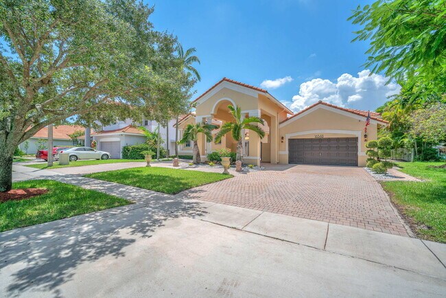 Foto del edificio - 16348 NW 12th St