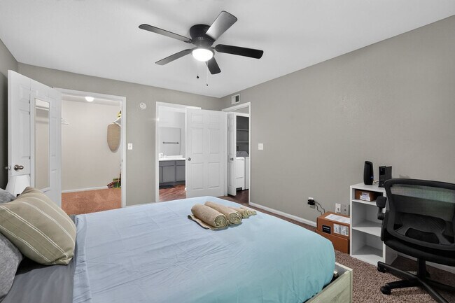 Foto del edificio - 5750 N Major Dr