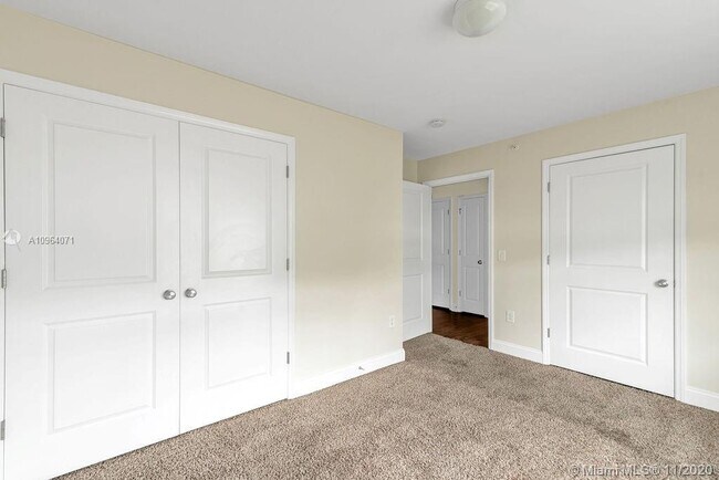 Building Photo - 280 Liberty Dr
