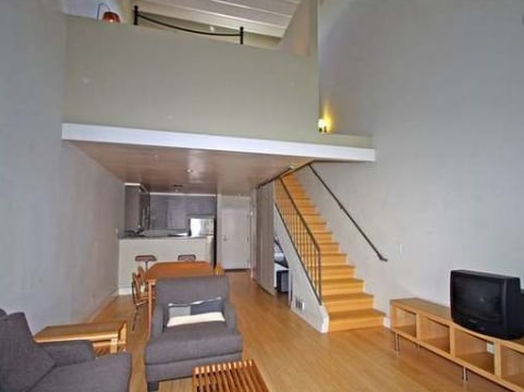Building Photo - 1605 Armacost Ave