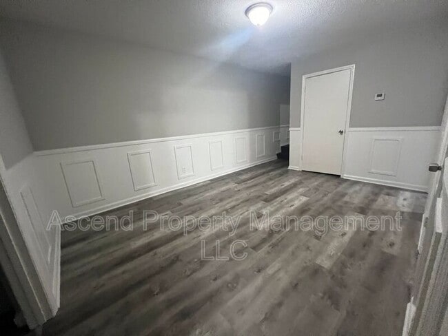 Foto del edificio - 3216 Gleason Dr