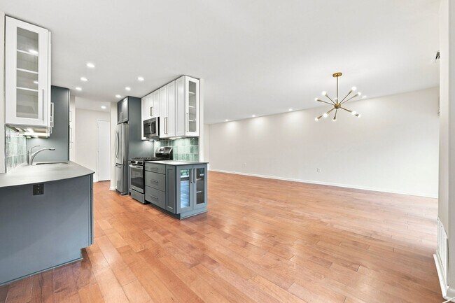 Foto del edificio - 1640 Oakwood Dr