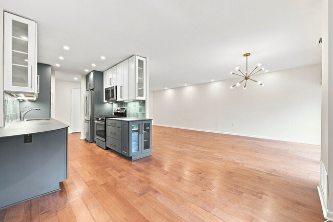 Photo - Beautifully Renovated 2-Bedroom, 2-Bath at West Terrace Apartment