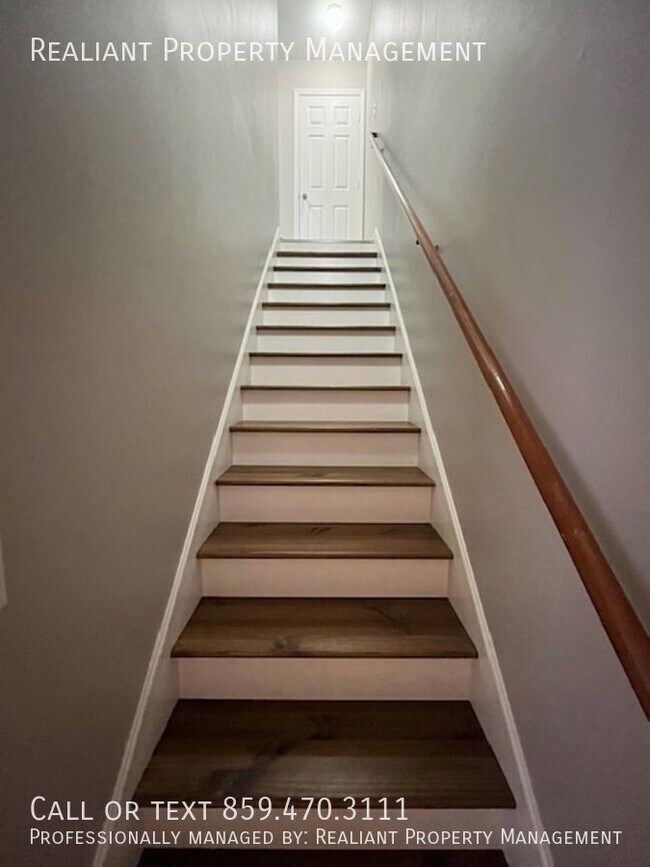 Foto del edificio - 210 Coburn Dr