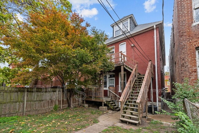 Building Photo - 4036 Flad Ave
