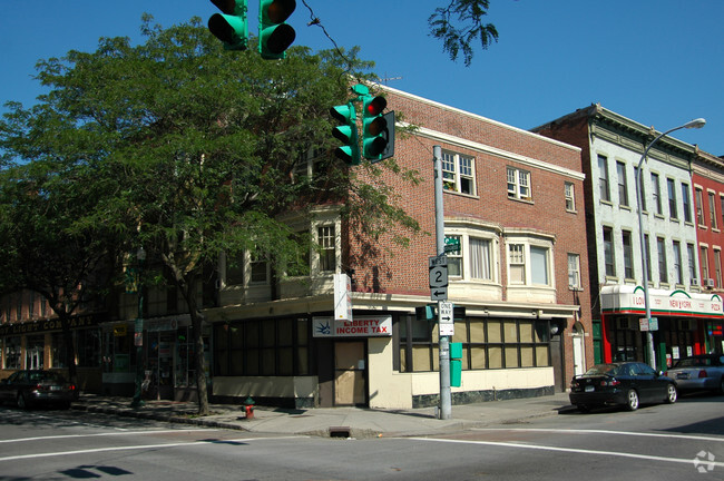 Building Photo - 97 Congress St