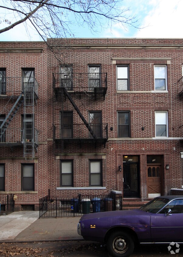 Primary Photo - 517 82nd St