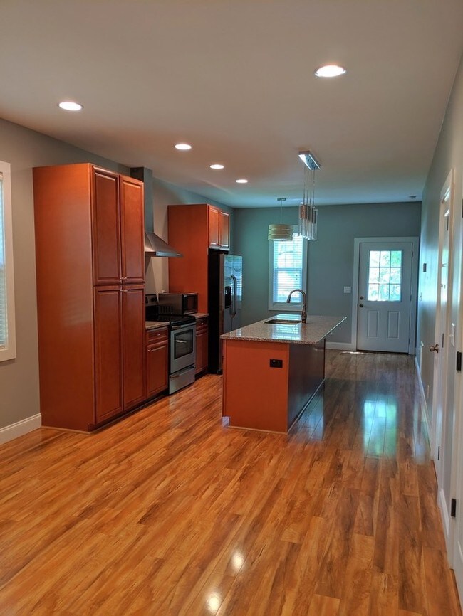 Foto del edificio - Black Mtn Condo Close to Downtown
