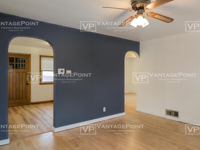 Building Photo - 705 Wilson Ave