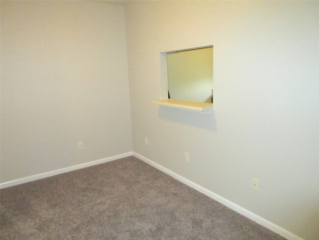 Building Photo - 1230 Shadowdale Dr